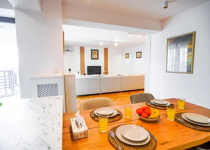 Luxury Park ブカレスト